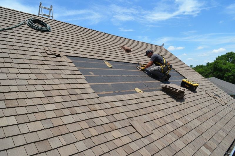 Shake Shingle Repair in Winchester, IN